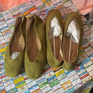 Amazon Essentials Women’s Green Suede Flats –  (New Without Tags)